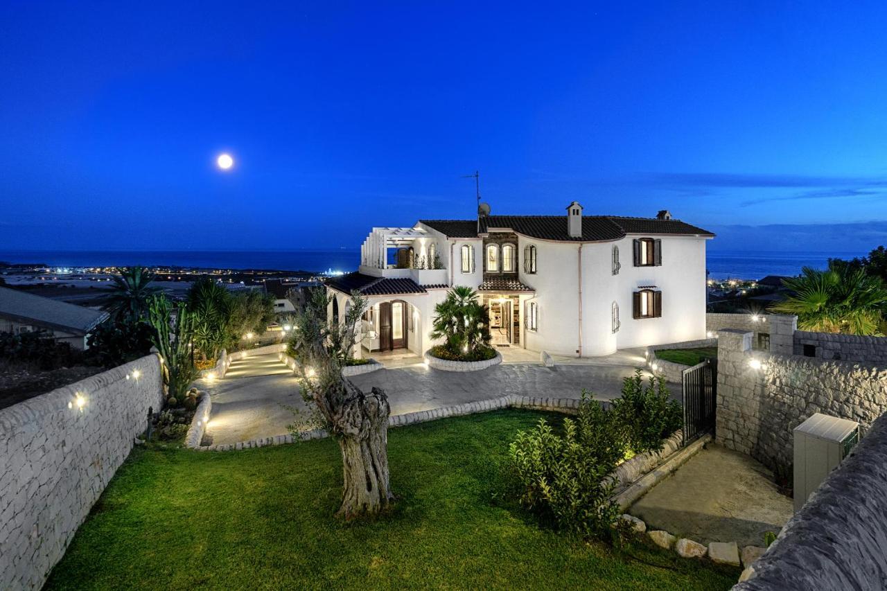 Villa Domus Petraianca Marina di Ragusa Exterior foto